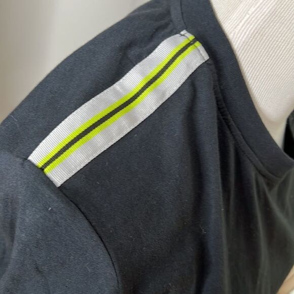 Urban Outfitters Reflective T-Shirt - Picture 3 of 9